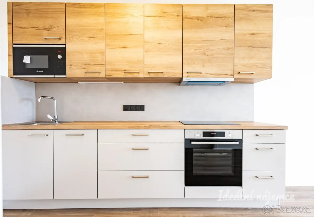 Pronájem bytu 2+kk 53 m², Kyje