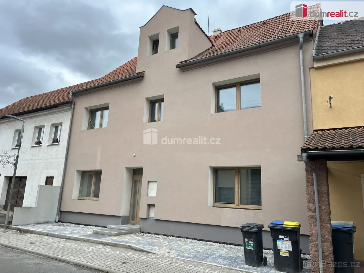Prodej domu 204 m², Ústí nad Labem (přibližně)