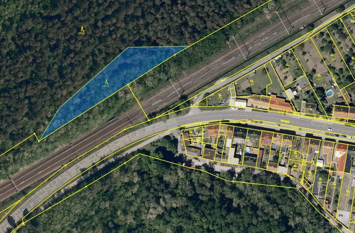 Prodej pozemku 2449 m², Hodonín · 696 01