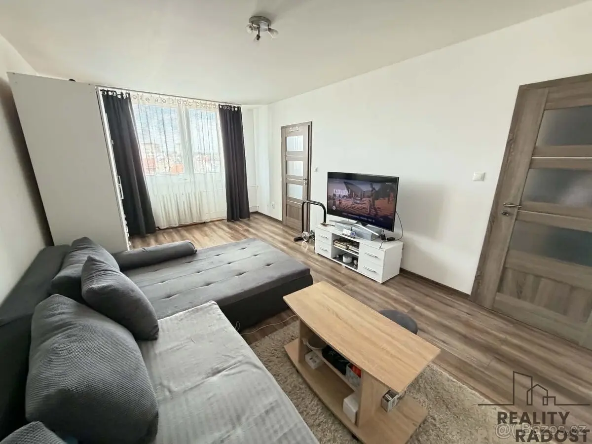 Pronájem bytu 3+1 72 m², Znojmo · 669 02