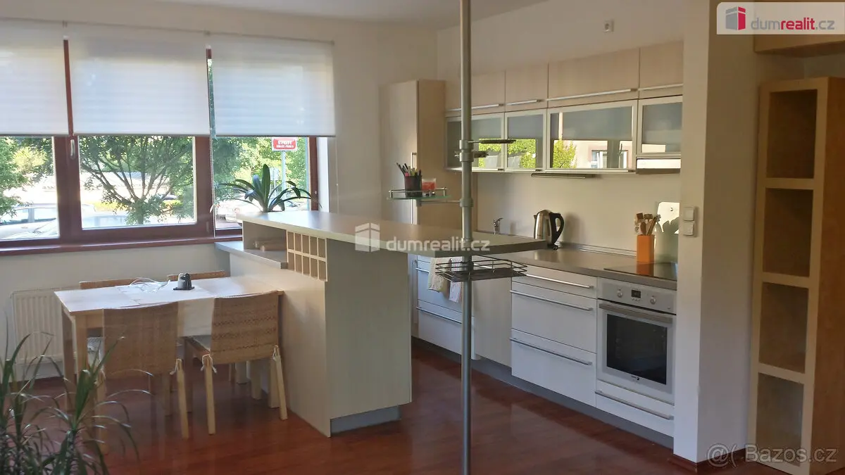 Prodej bytu 1+kk 48 m², Ďáblice