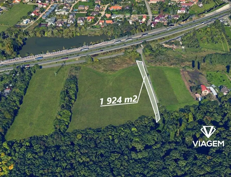 Prodej pozemku 1924 m², Horní Počernice
