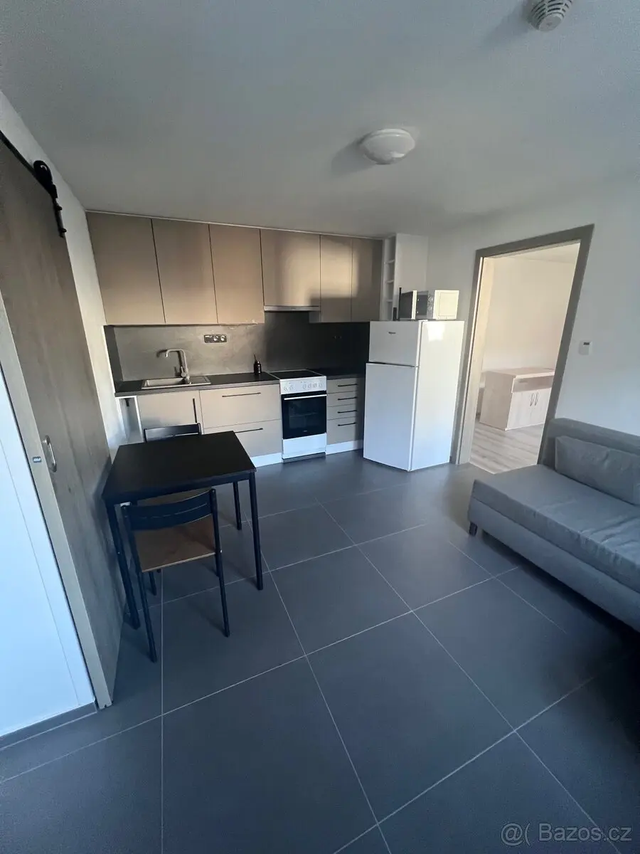 Pronájem bytu 2+kk 40 m², Poštorná · Břeclav