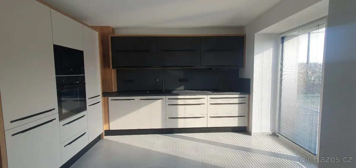 Pronájem domu 1978 m², Karviná · 735 71