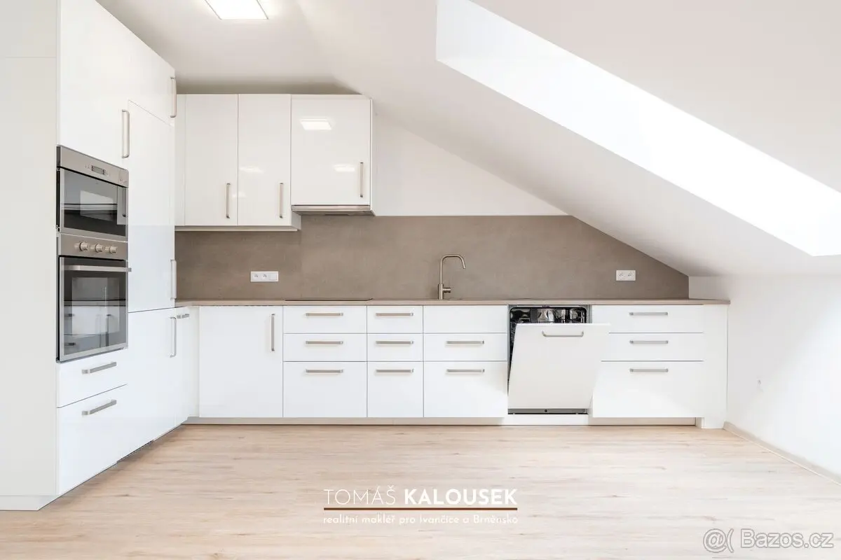 Prodej bytu 2+kk 53 m², Brno venkov · 664 91