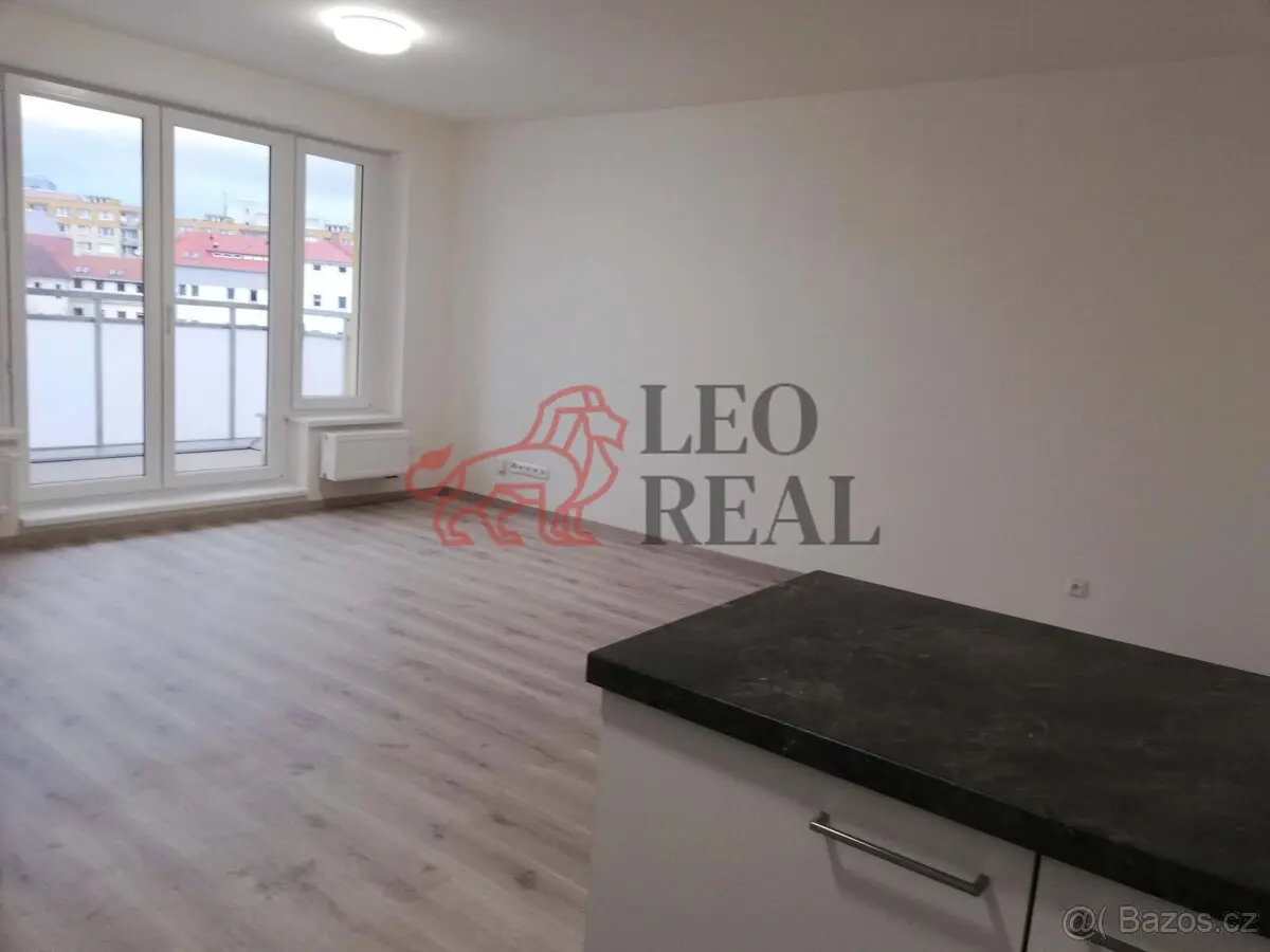 Pronájem bytu 1+kk 35 m², Benešov u Prahy · Benešov
