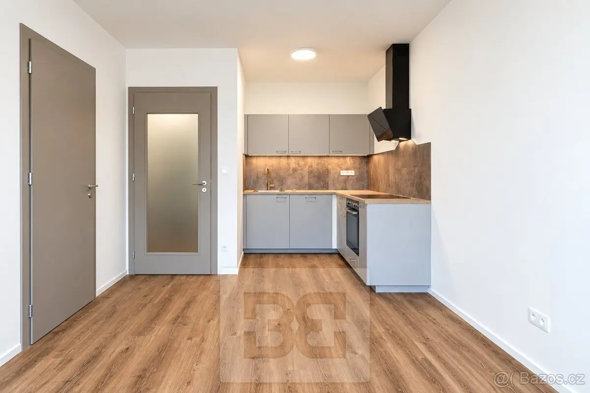 Pronájem bytu 2+kk 41 m², Kyje