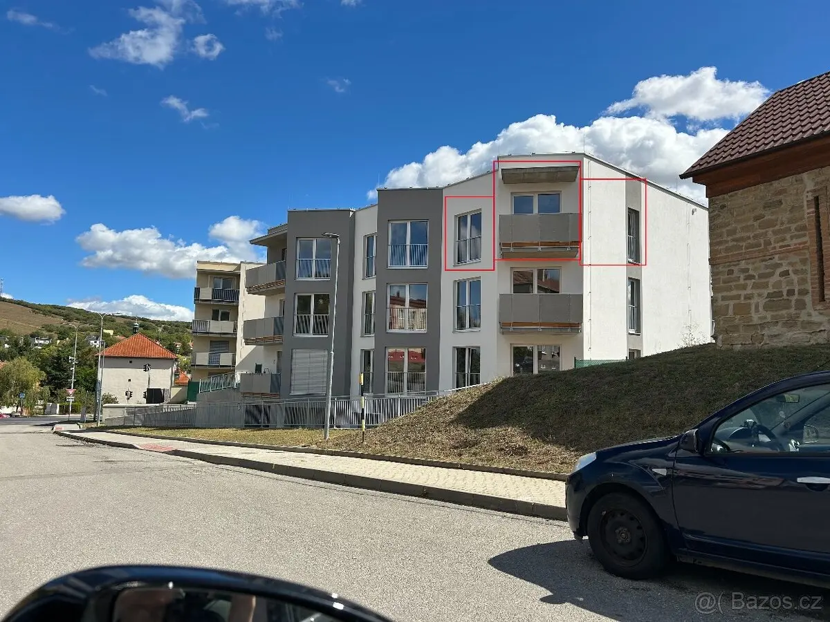 Pronájem bytu 2+kk 49 m², Hodonín · 696 32