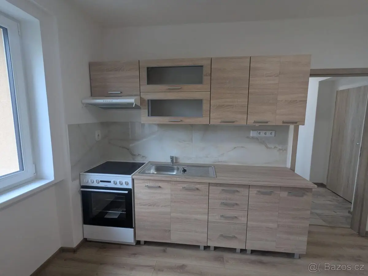 Pronájem bytu 2+kk 53 m², Mojžíř · Ústí nad Labem