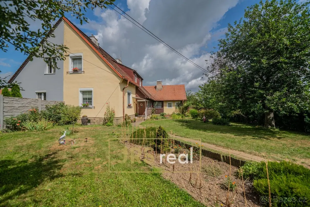 Prodej domu 872 m², Hodonín · 696 73