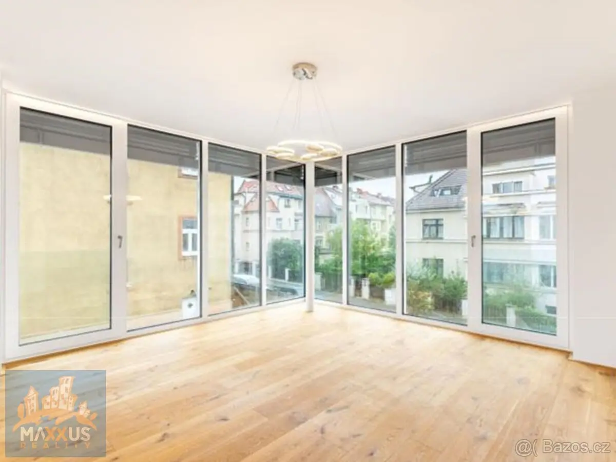 Pronájem domu 311 m², Dejvice