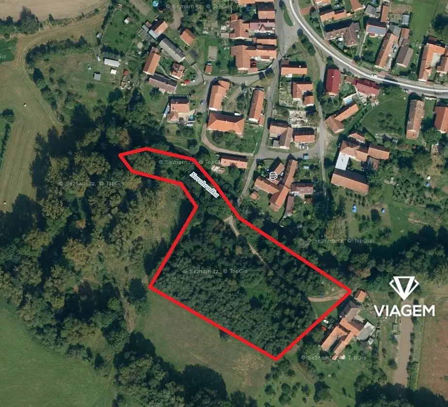 Prodej pozemku 11940 m², Chrudim · 538 63