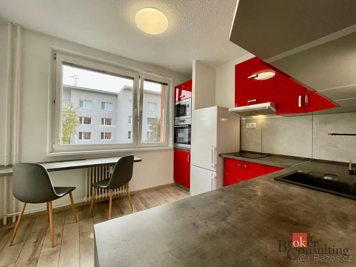 Pronájem bytu 1+1 33 m², Znojmo · 671 81