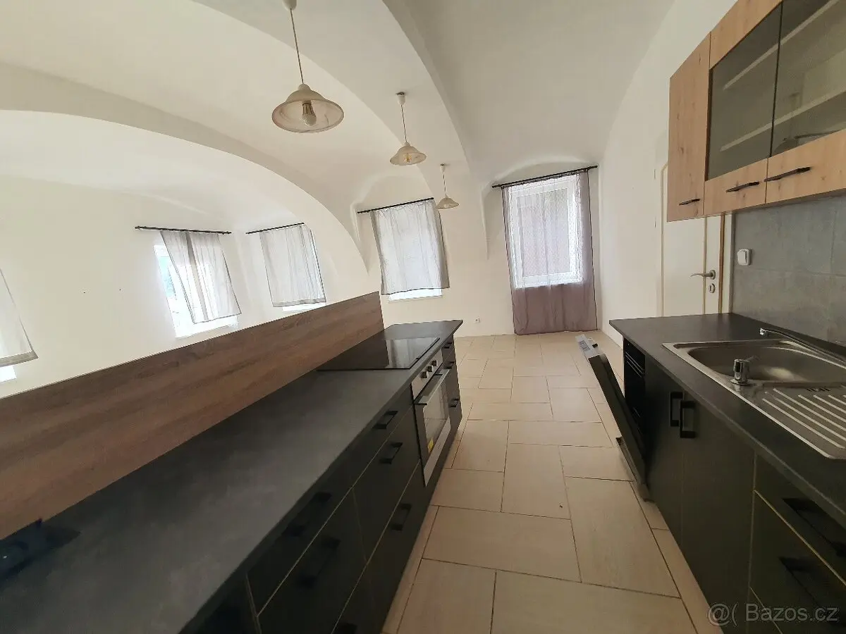 Pronájem bytu 2+kk 51 m², Jablonec nad Nisou · 468 51