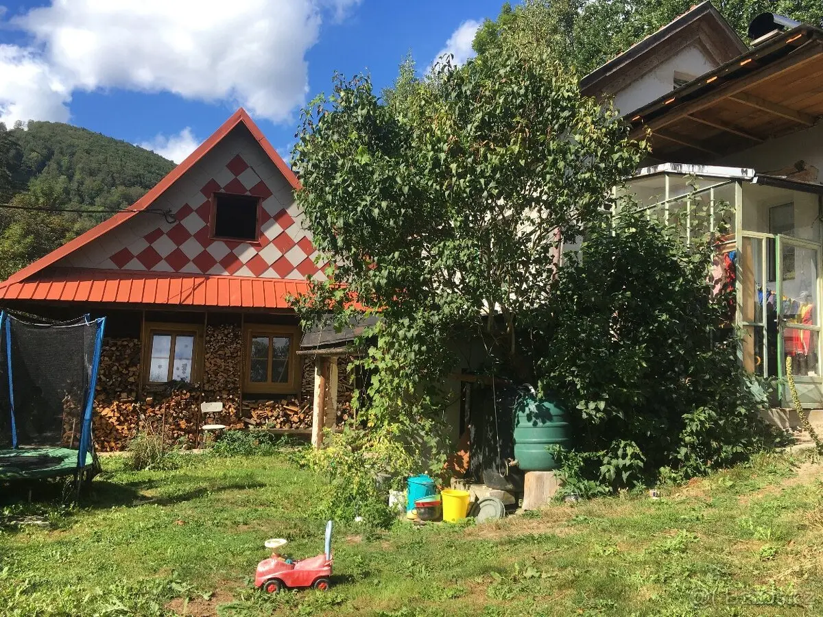 Prodej chaty / chalupy 6000 m², Vsetín · 756 61