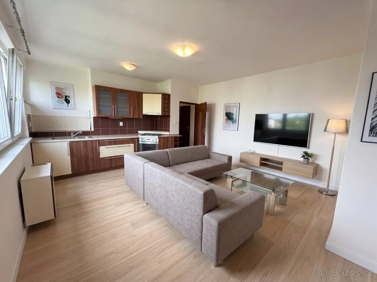 Prodej bytu 2+kk 40 m², Břevnov