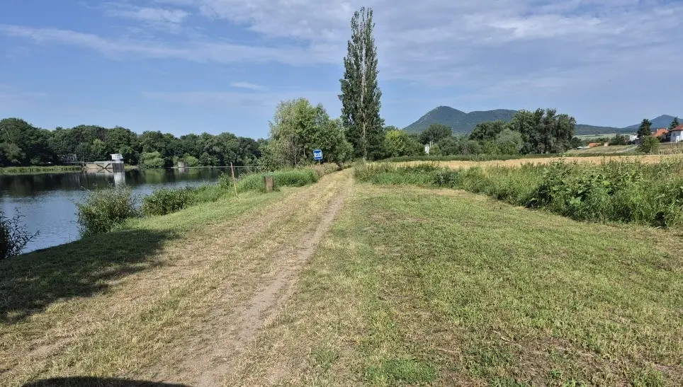 Prodej pozemku 5816 m², Litoměřice