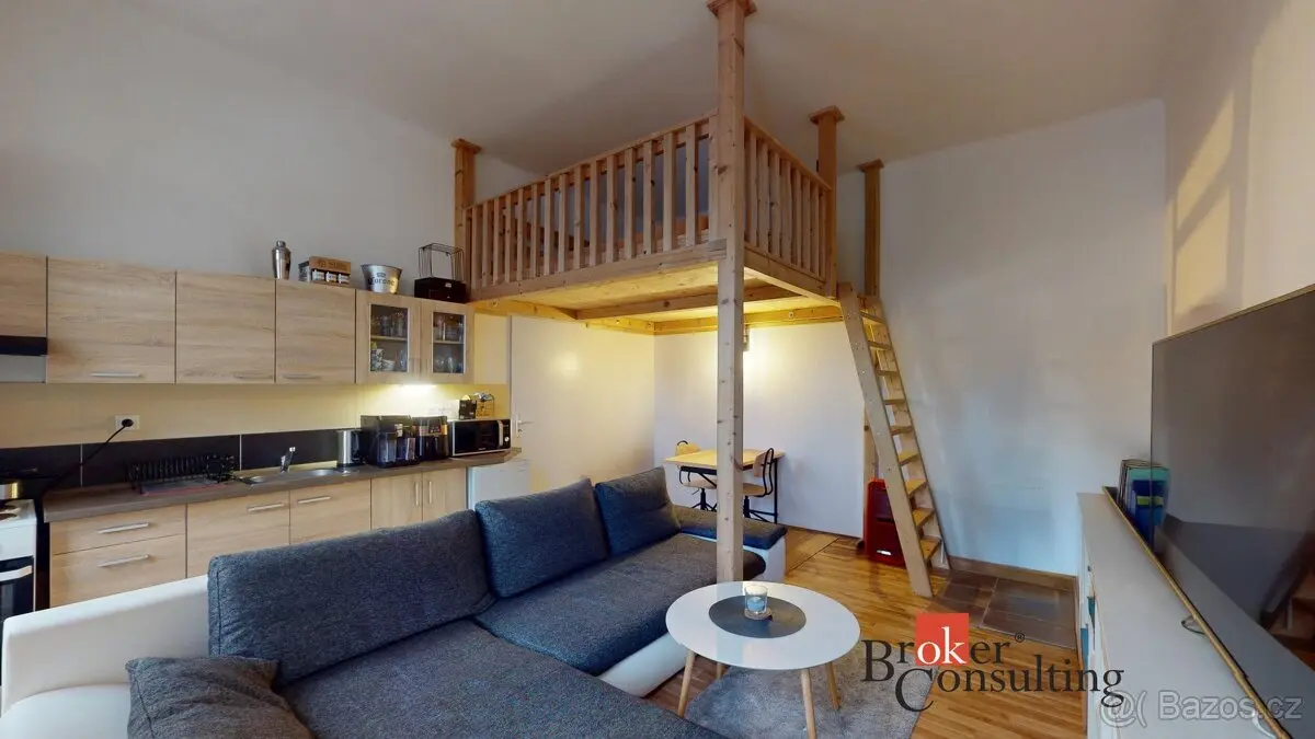Pronájem bytu 1+kk 36 m², Louny · 438 01