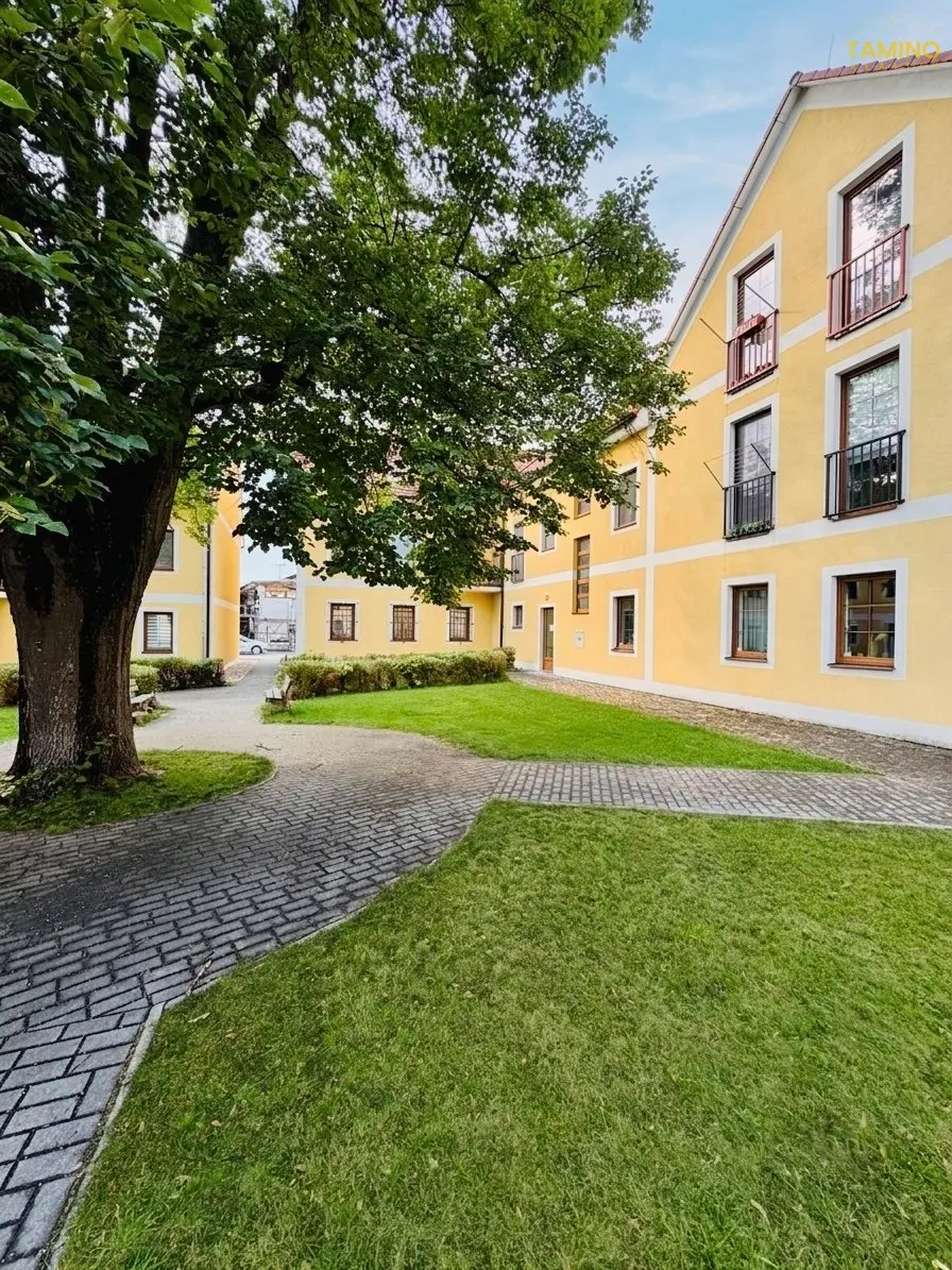 Prodej bytu 2+kk 67 m², České Budějovice · 373 16