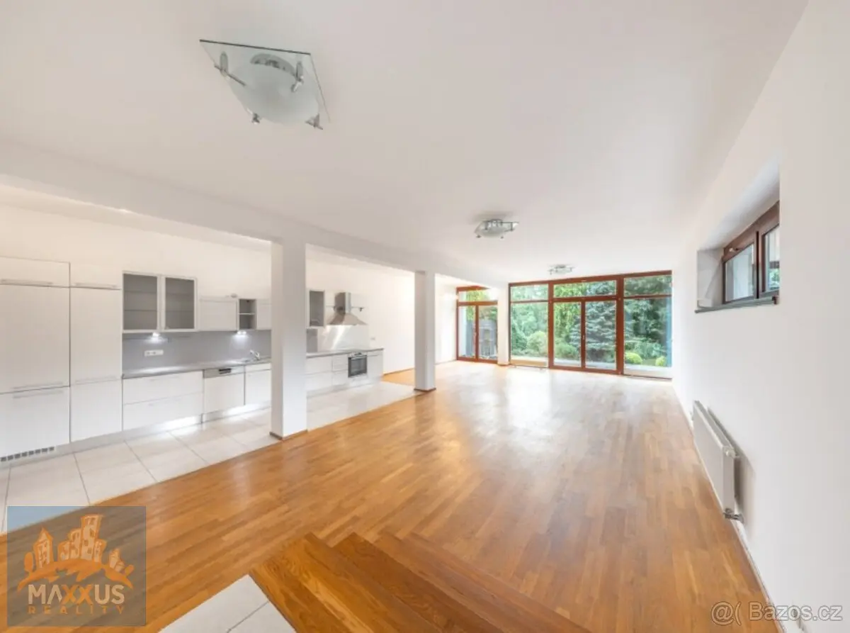 Pronájem domu 373 m², Praha 6 · 164 00