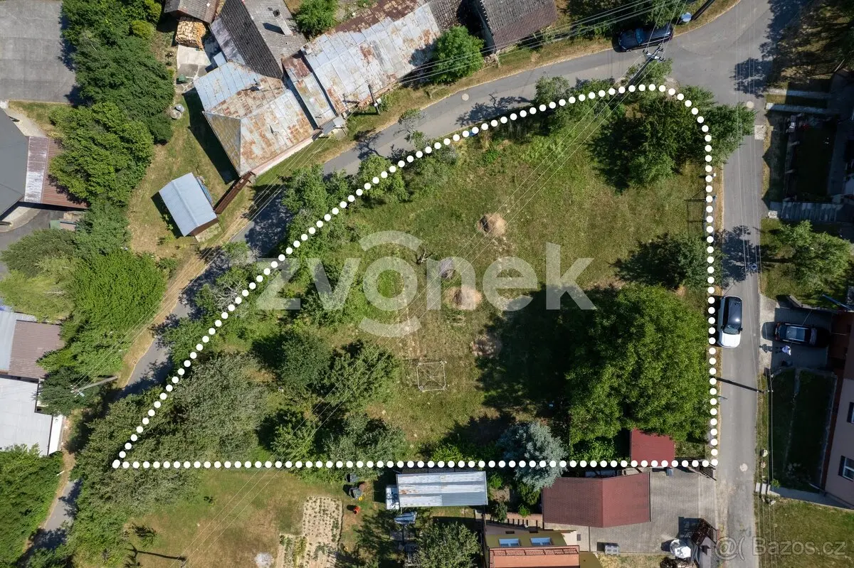 Prodej pozemku 1282 m², Košíky