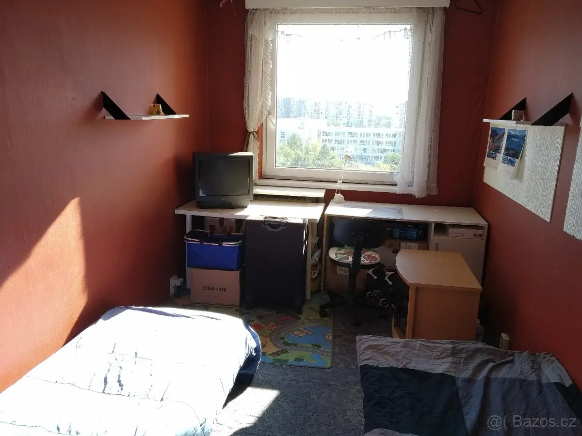 Pronájem bytu 3+1 13 m², Kyje