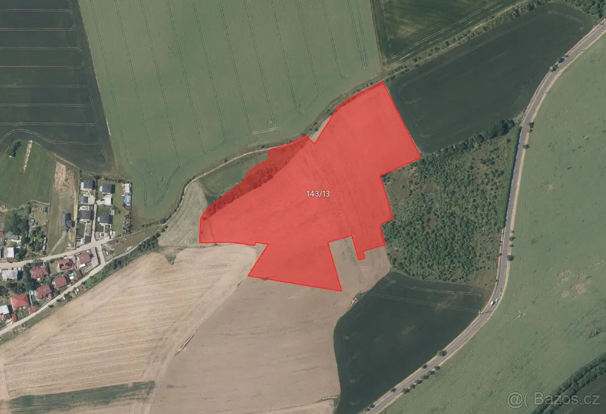 Prodej pozemku 36987 m², Tachlovice