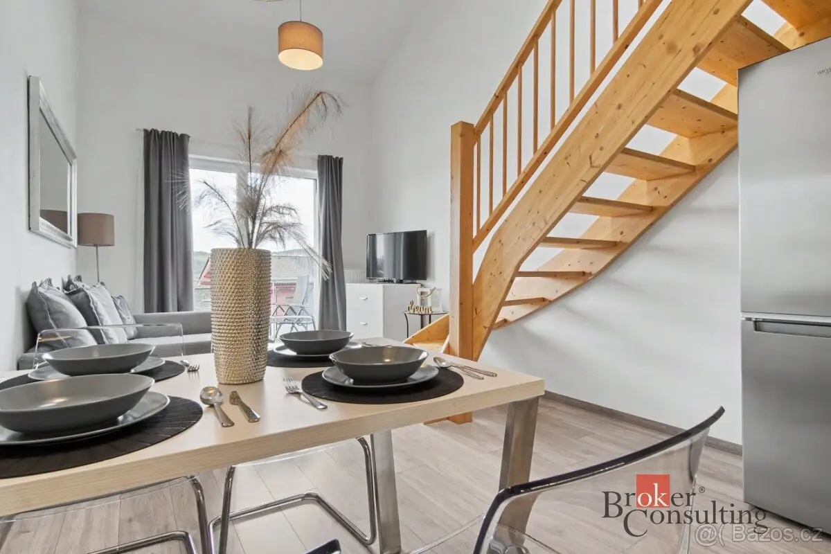 Prodej bytu 2+kk 50 m², Český Krumlov · 382 78