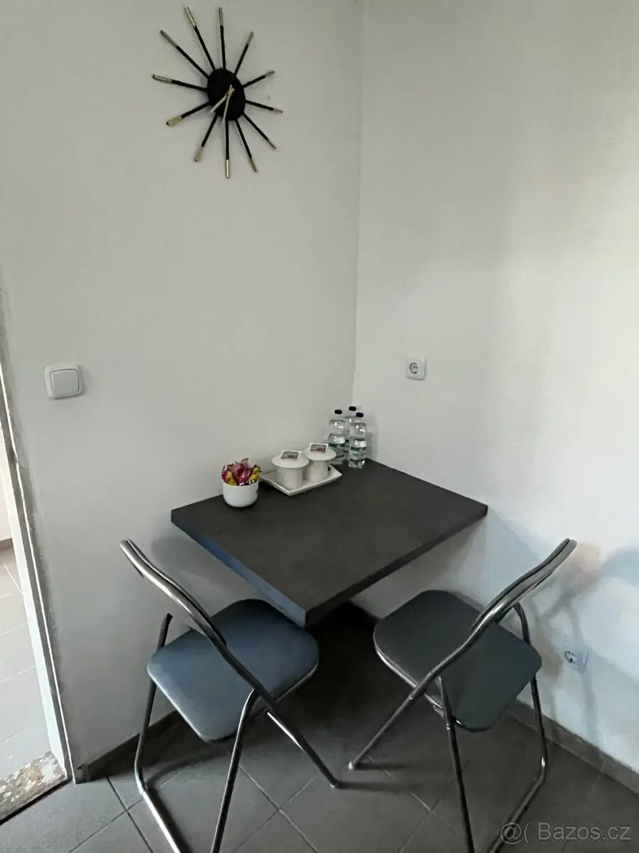 Pronájem bytu 42 m², Jindřichův Hradec · 378 81