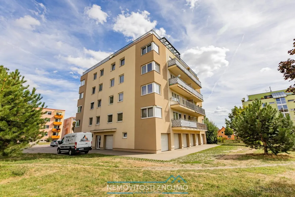 Prodej bytu 4+kk 89 m², Znojmo · 671 81