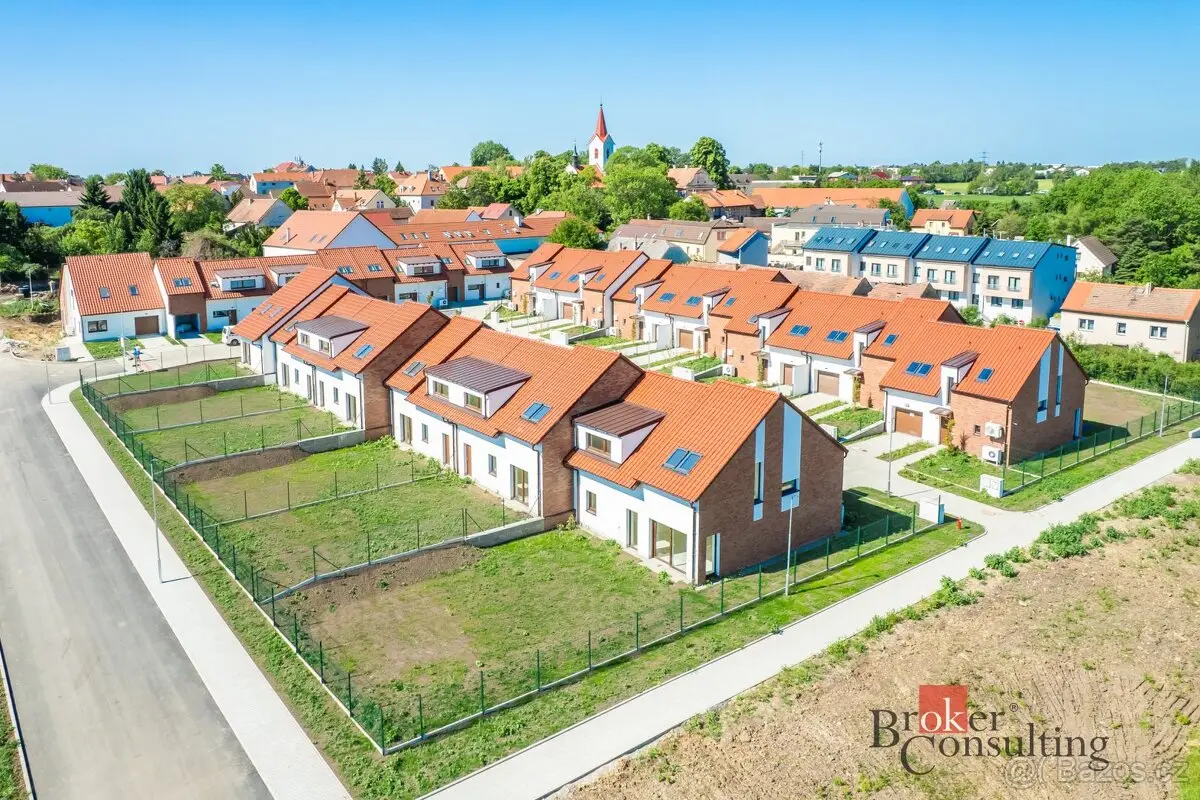 Prodej domu 160 m², Zbuzany