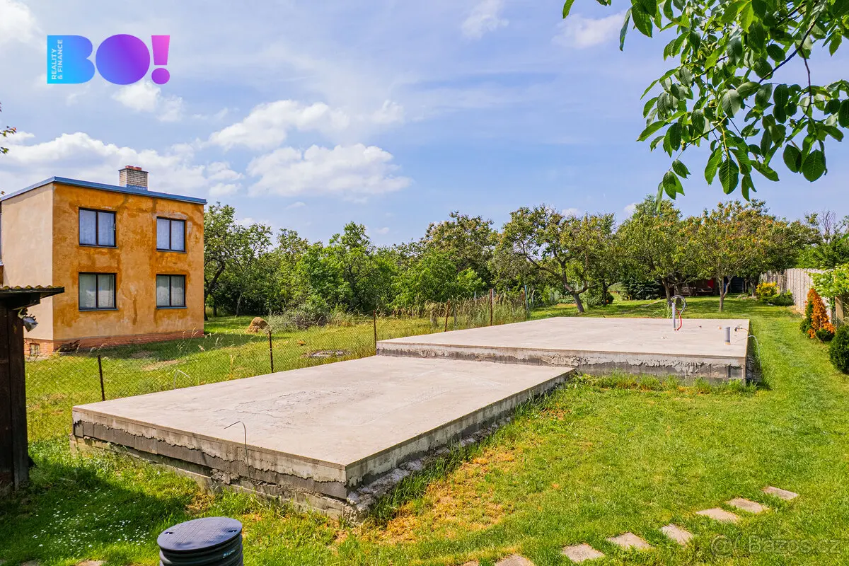 Prodej pozemku 1021 m², Znojmo · 671 82