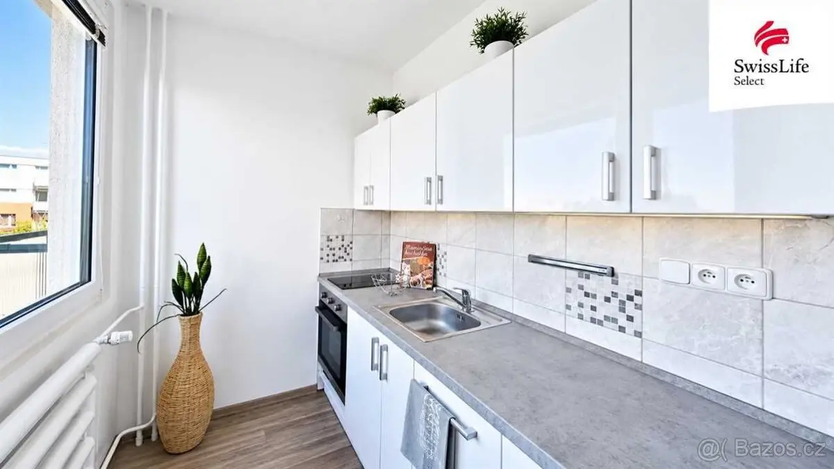 Prodej bytu 1+kk 28 m², Pardubice