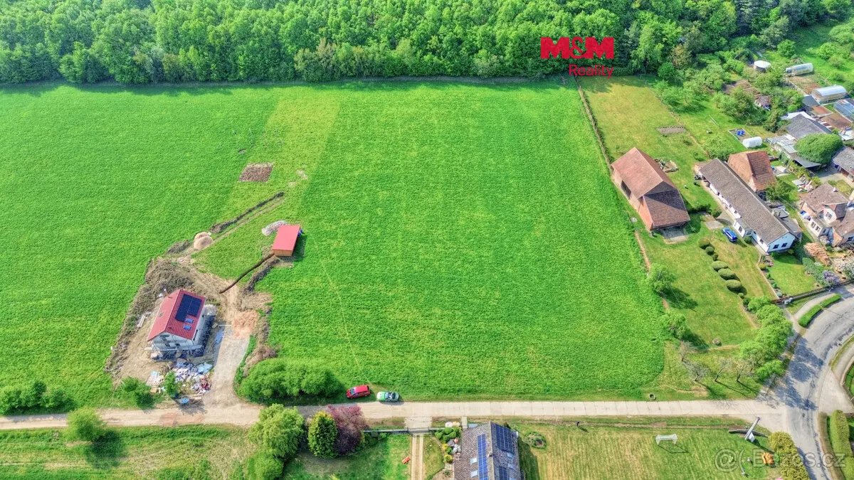 Prodej pozemku 4869 m², Hradec Králové · 503 51