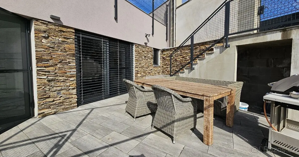 Prodej domu 1280 m², Kolín