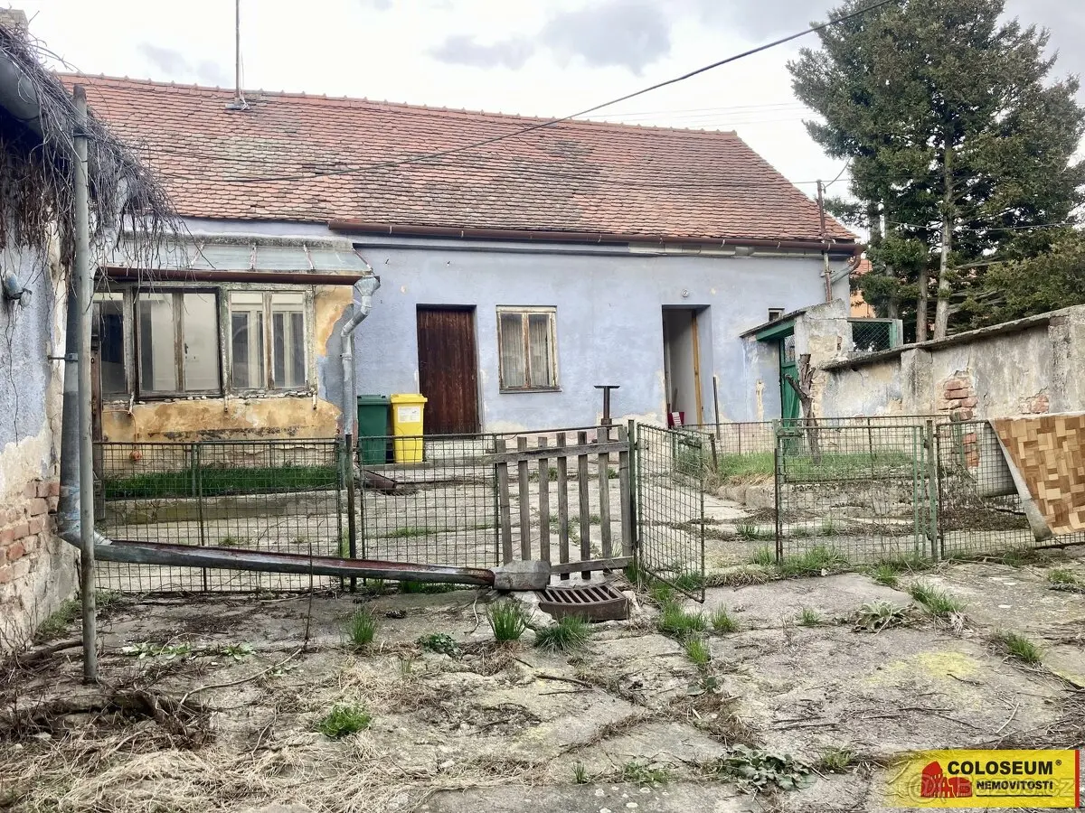 Prodej domu 140 m², Znojmo · 669 02