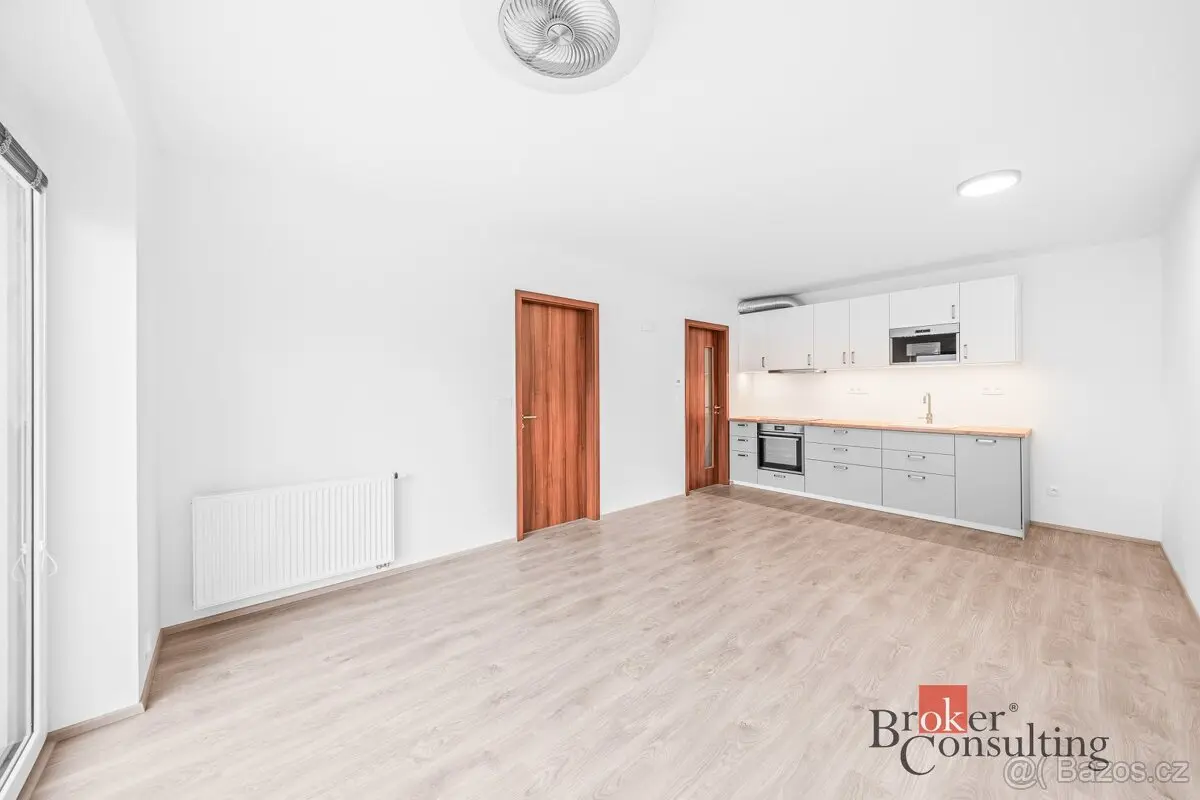 Pronájem bytu 2+kk 56 m², Beroun · 268 01