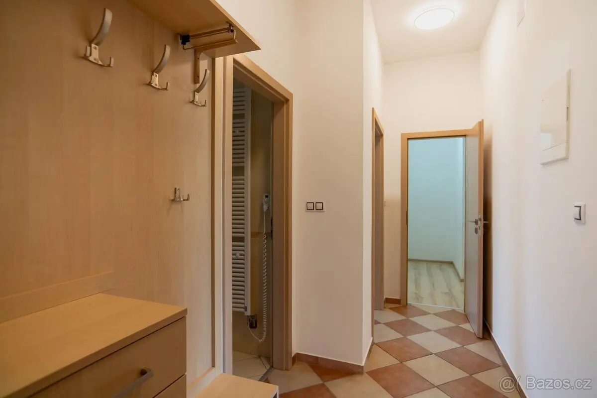 Pronájem bytu 2+1 64 m², Trutnov