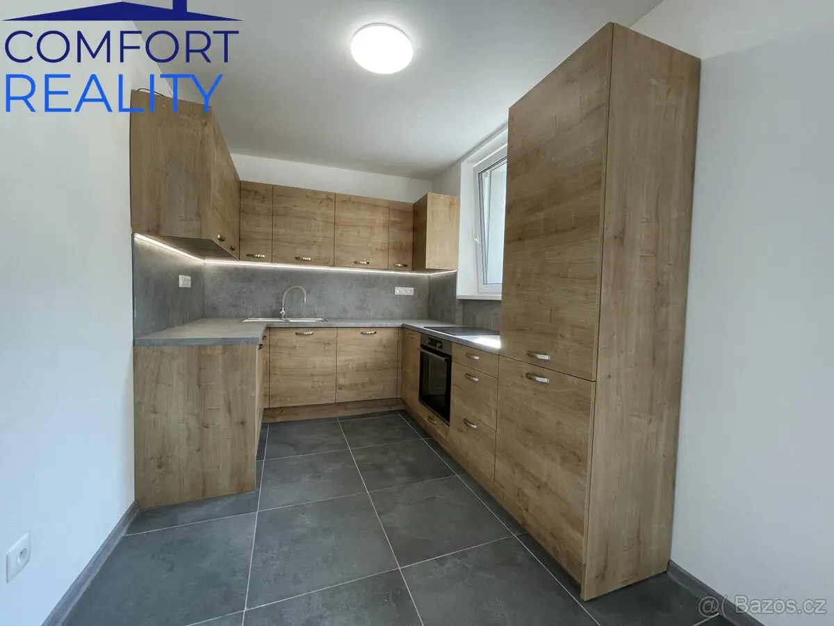 Prodej bytu 4+kk 80 m², Opava · 747 84
