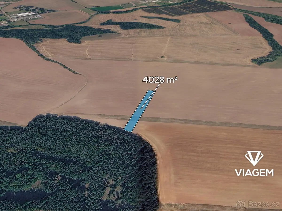 Prodej pozemku 4028 m², Louny · 439 81