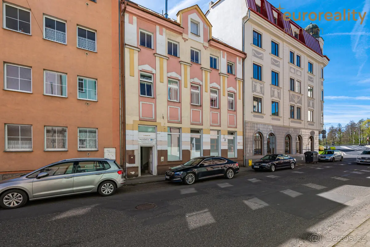 Prodej domu 360 m², Sokolov · 356 01