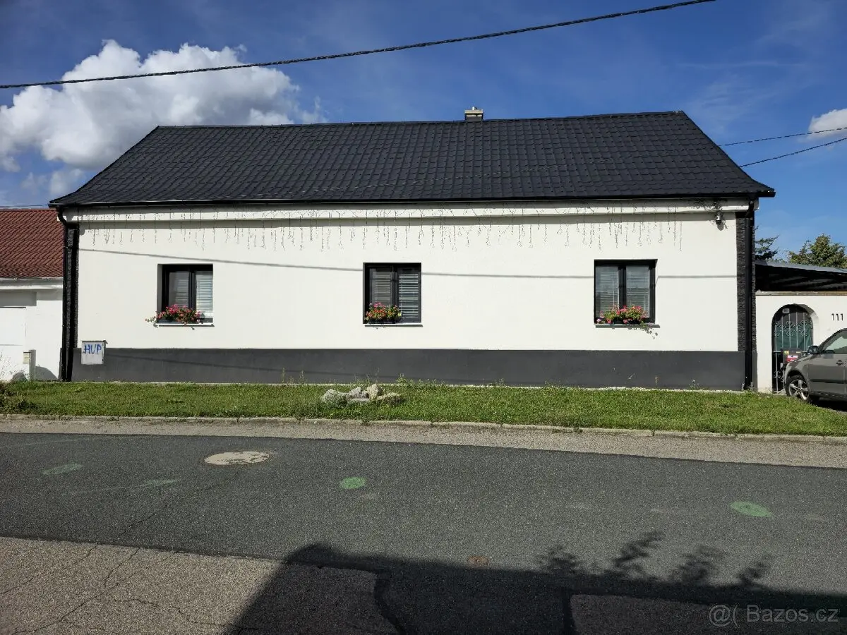 Prodej domu 1499 m², Znojmo · 671 78