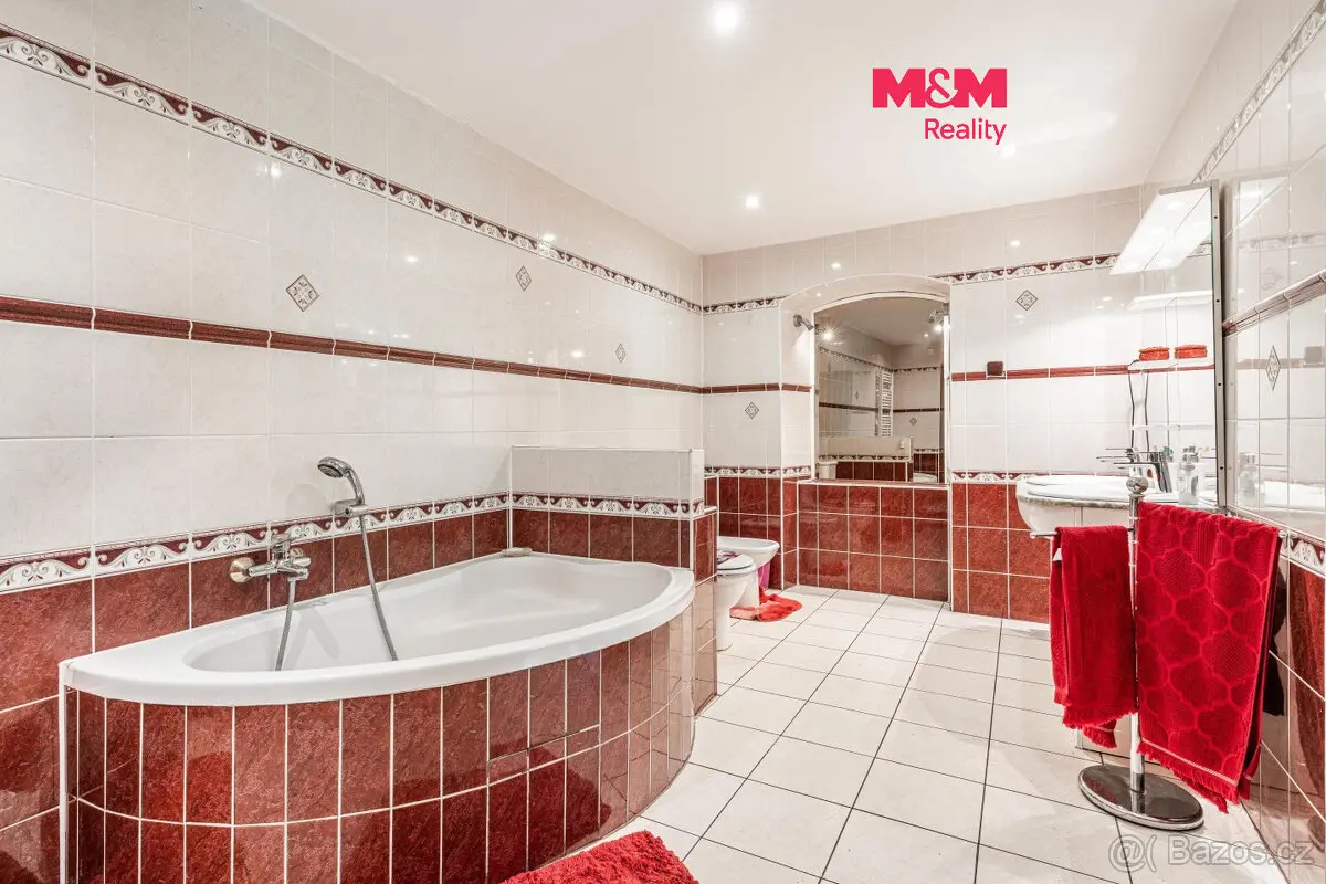 Prodej domu 700 m², Ústí nad Labem · 403 23