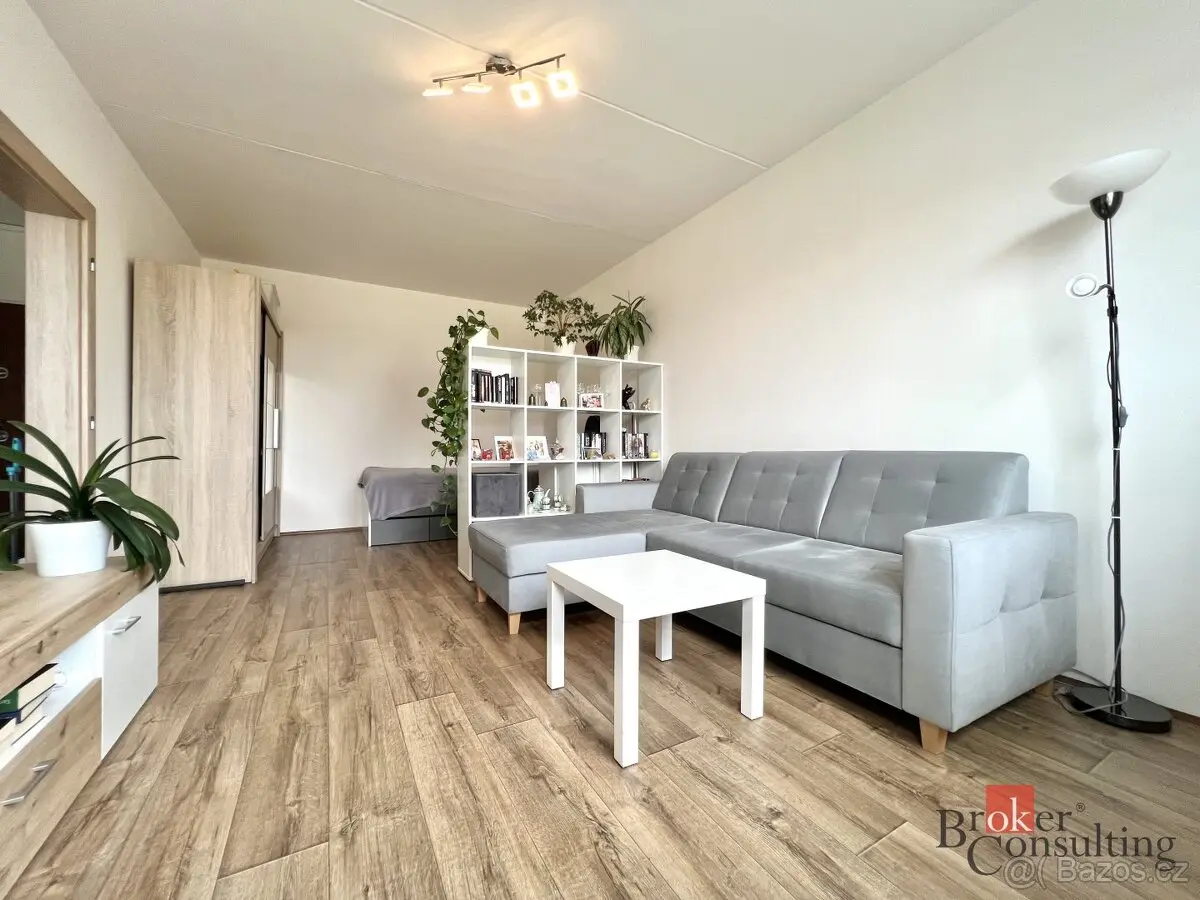 Prodej bytu 1+1 40 m², Chomutov · 431 11
