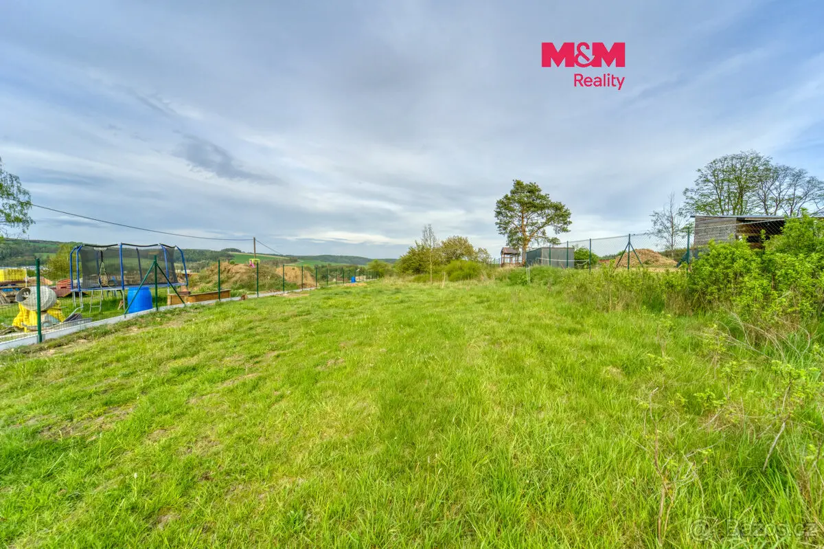 Prodej pozemku 2006 m², Plzeň-sever · 331 01