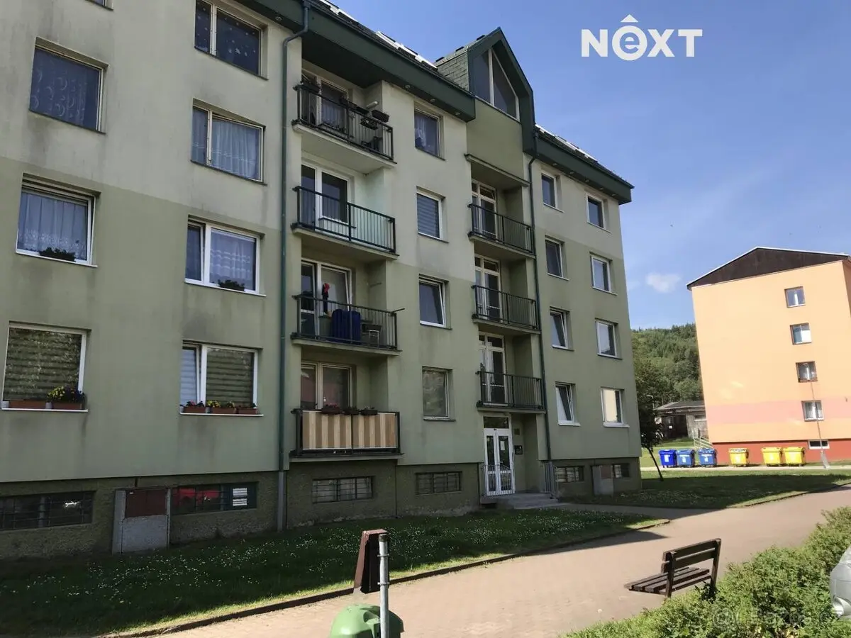 Pronájem bytu 1+1 39 m², Trutnov · 542 12