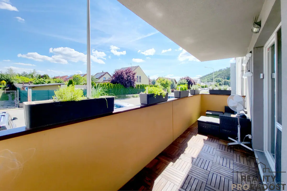 Prodej bytu 80 m², Brno venkov · 666 01