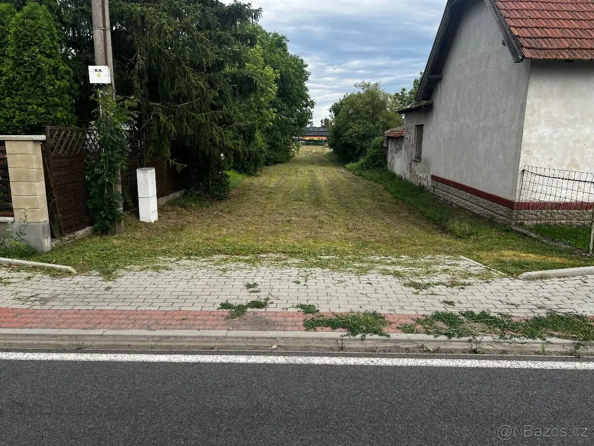 Pronájem pozemku 3180 m², Mělník · 277 45