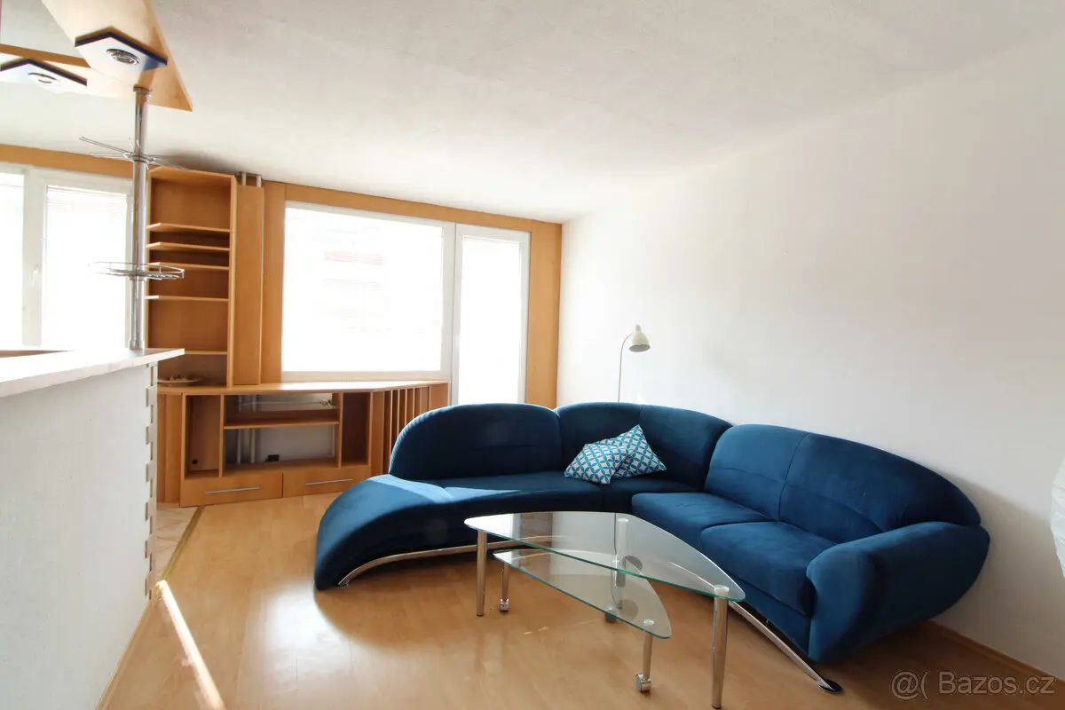 Pronájem bytu 3+kk 55 m², Vysočany