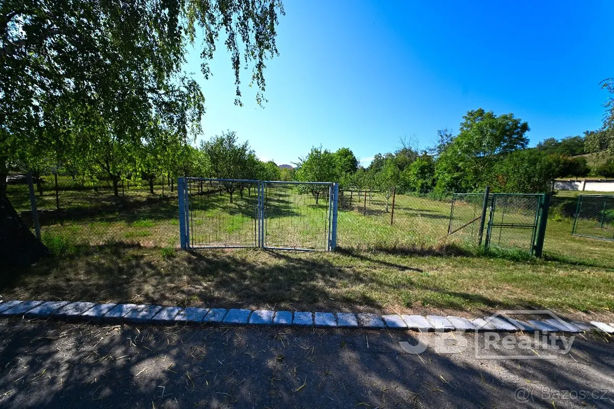 Prodej pozemku 2268 m², Korytná